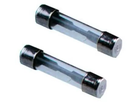 20-Amp Short-Body Automotive Fuse 1