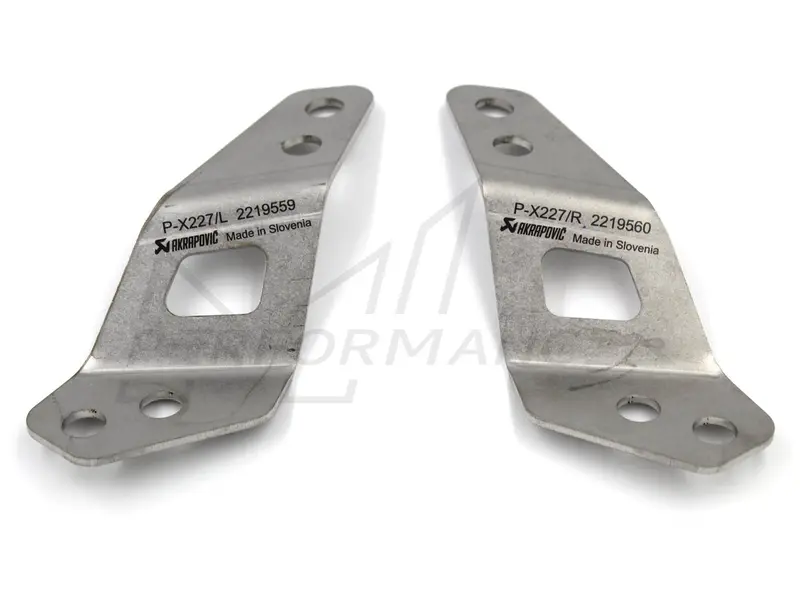 Akrapovič Installation Kit For Alfa Romeo Giulia Quadrifoglio Downpipes 1