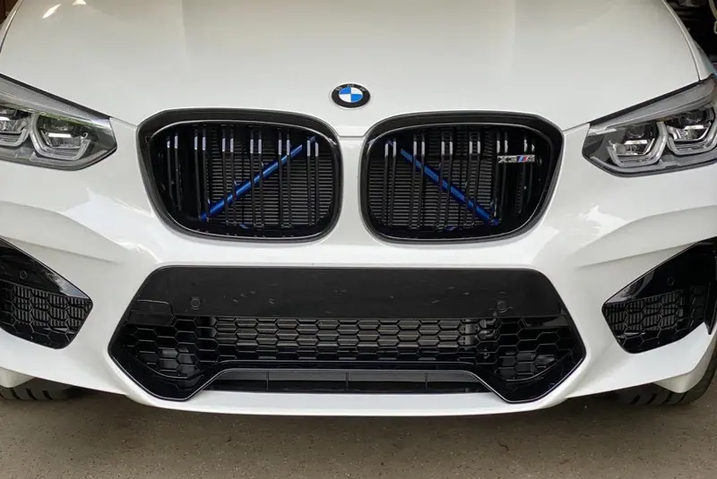 Emblex White V-Brace Grille Trim For Bmw G-Series Suvs (X3/X4/X5/X6/X7), M5 F90, And G30 5 Series 1