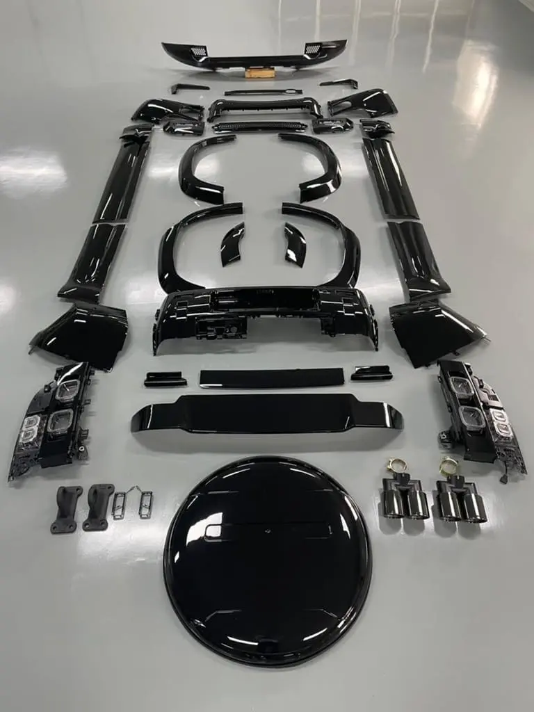 Exon Gloss Black Full Body Kit For Land Rover Defender 110 L663 (2019–Present) 1