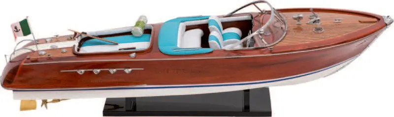 Large-Scale Riva Replica Boat – 67 Cm Length 1