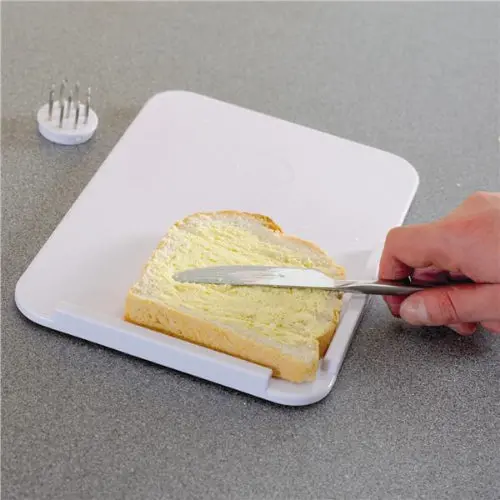 Spiked Plastic Spread Board – Grip-Assist Butter & Jam Board 1