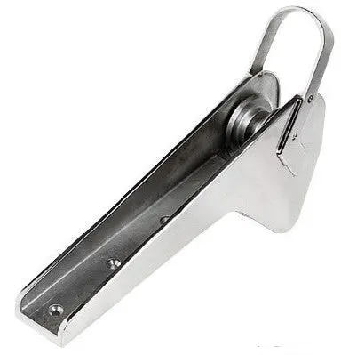 Stainless Steel Self-Locking Bow Roller – Compatible With Bruce Anchors Up To 20 Kg 1
