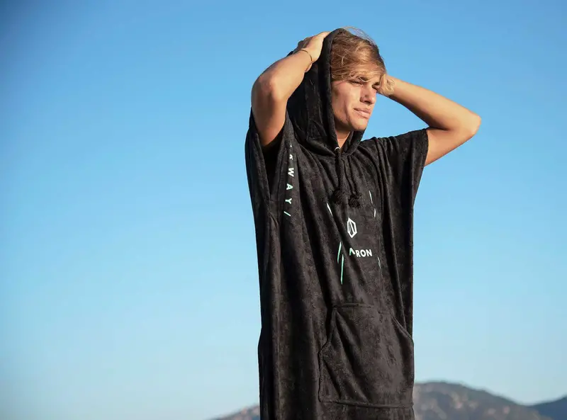 Starway Black Sea Poncho – Waterproof & Windproof Nautical Cover-Up 1